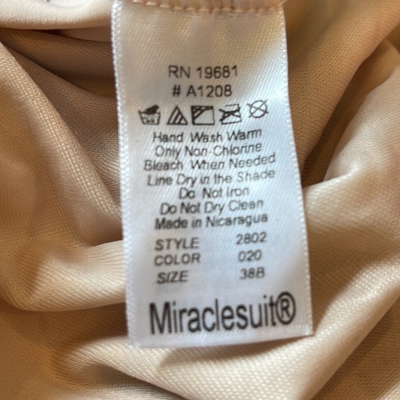 Miraclesuit Extra firm body shaper - Picture 4 of 6